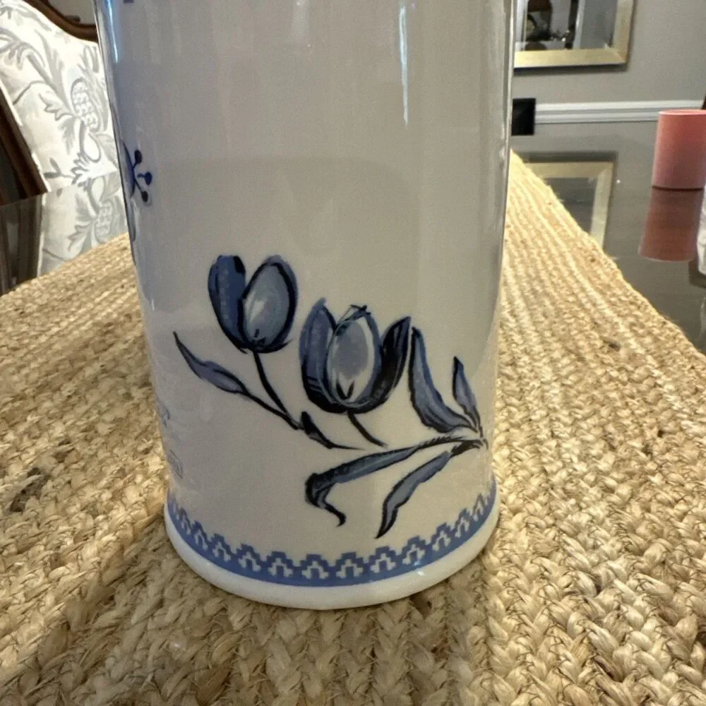 Creative Co-op Stoneware Canister White Blue And White Floral  EUC